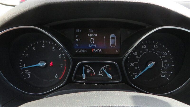 Used 2018 Ford Focus SEL FWD image 15