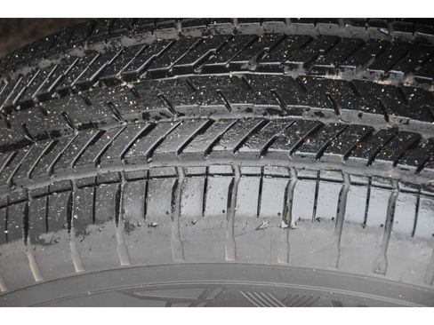 Used 2025 Subaru Crosstrek 2.0i Premium image 11