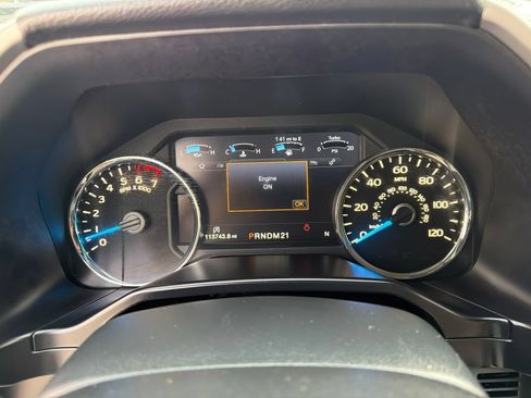 Used 2016 Ford F150 Lariat w/ Equipment Group 501A Mid RWD image 26