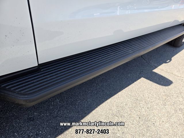 New 2027 Lincoln Navigator Premiere AWD/4WD image 7