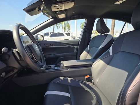 Certified 2025 Toyota Camry SE FWD image 22