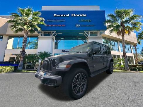 Certified 2023 Jeep Wrangler Unlimited Sahara image 9