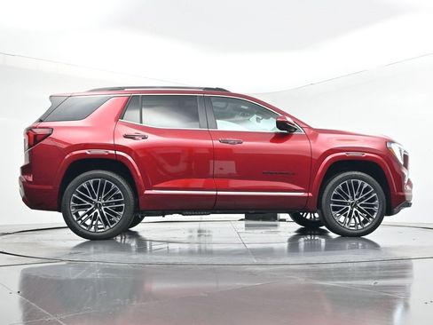 New 2026 GMC Terrain Denali w/ LPO, Black Badging Package image 30