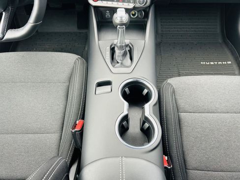 Used 2025 Ford Mustang Coupe RWD image 20