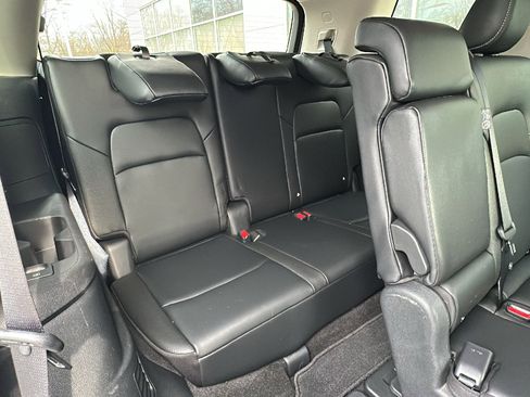 Certified 2023 Nissan Pathfinder SL image 24