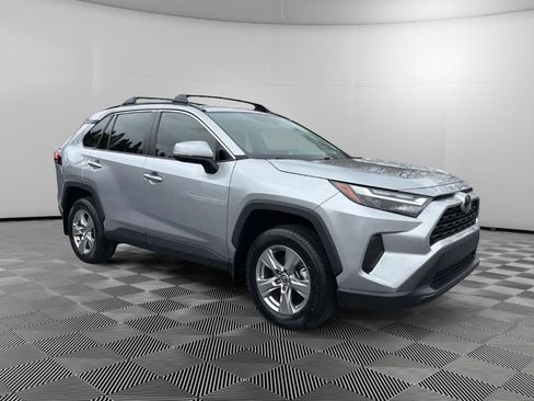 Used 2023 Toyota RAV4 XLE w/ Convenience Package image 2
