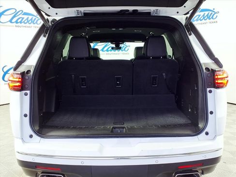 Used 2022 Chevrolet Traverse Premier image 10