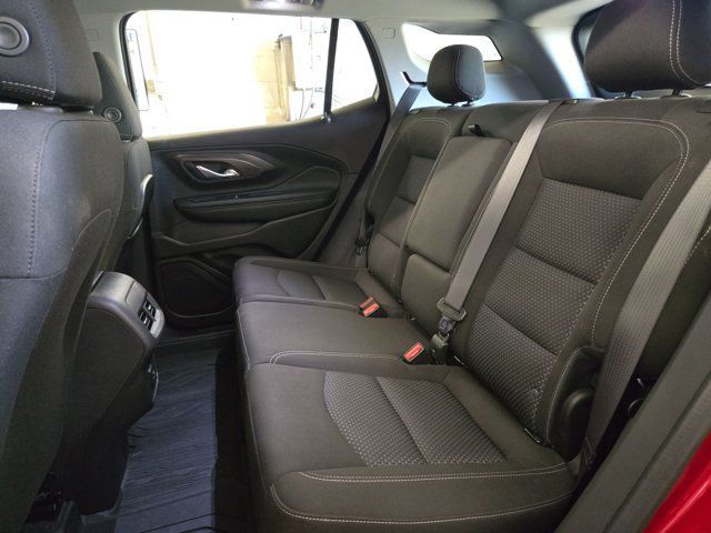 Used 2024 GMC Terrain SLE w/ Driver Convenience Package FWD image 25