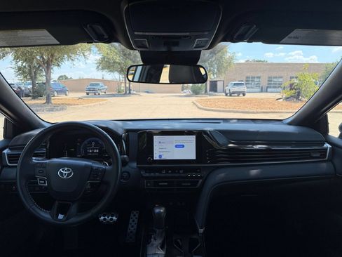 Used 2026 Toyota Camry SE FWD image 29