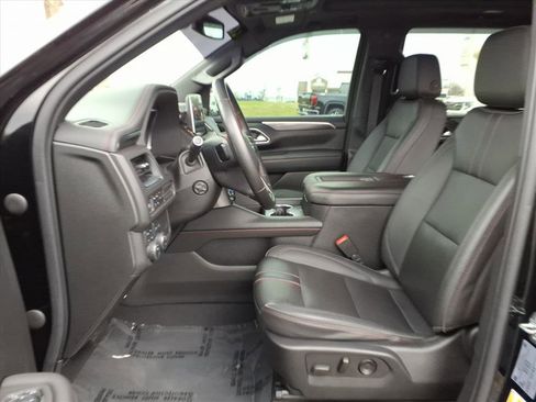 Certified 2022 Chevrolet Tahoe RST w/ Sport Performance Package AWD/4WD image 25