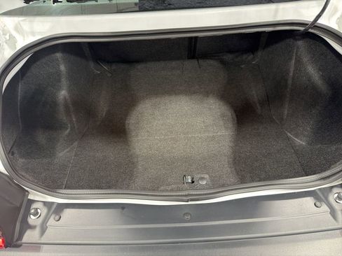 Used 2018 Dodge Challenger R/T Plus image 9