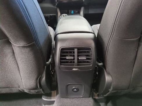 Used 2023 Ford Escape Active w/ Tech Pack #2 AWD/4WD image 16