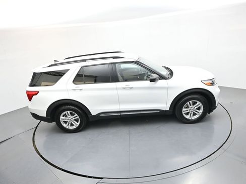 Used 2023 Ford Explorer XLT w/ Equipment Group 202A RWD image 33