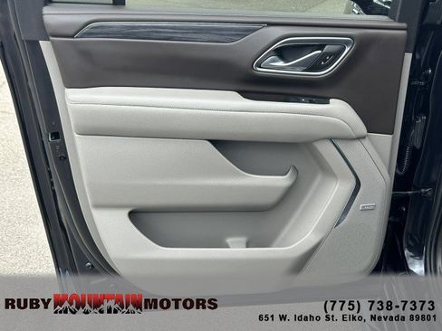 Used 2021 GMC Yukon XL SLT w/ SLT Luxury Package AWD/4WD image 19