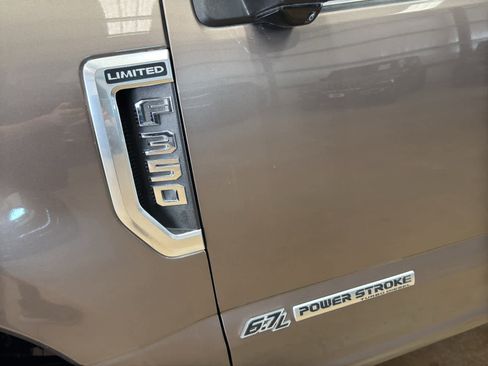 Used 2022 Ford F350 Limited image 10