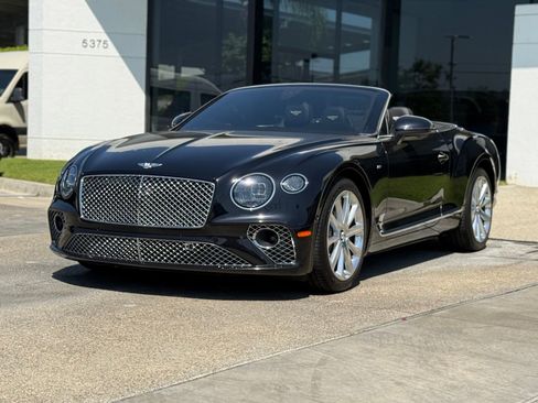 Used 2021 Bentley Continental GT image 2