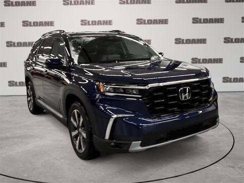New 2025 Honda Pilot Touring image 7