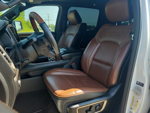 Used 2021 RAM 1500 Limited AWD/4WD image 14