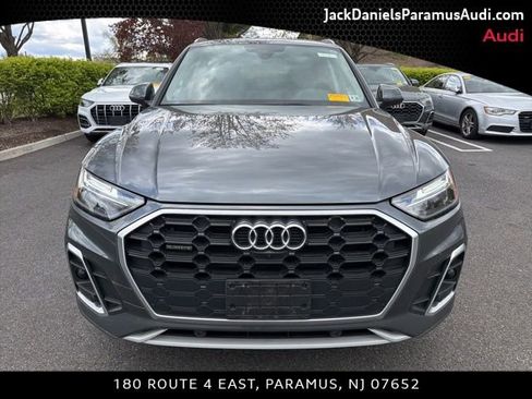 Used 2023 Audi Q5 2.0T Premium Plus w/ Premium Plus Package AWD/4WD image 2