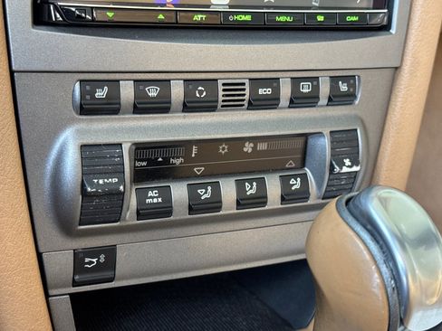 Used 2005 Porsche Boxster S image 24