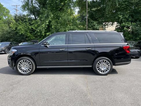 Used 2022 Ford Expedition Max Limited AWD/4WD image 2
