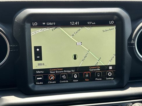 Used 2022 Jeep Wrangler Unlimited Sahara w/ Cold Weather Group image 14