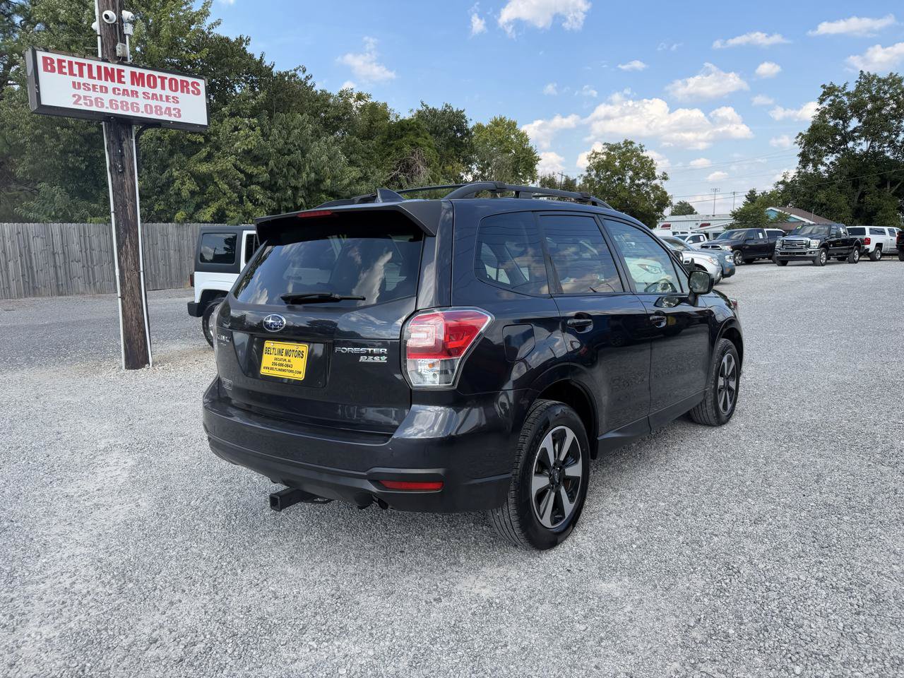 Used 2017 Subaru Forester 2.5i Premium w/ All-Weather Package AWD/4WD image 2