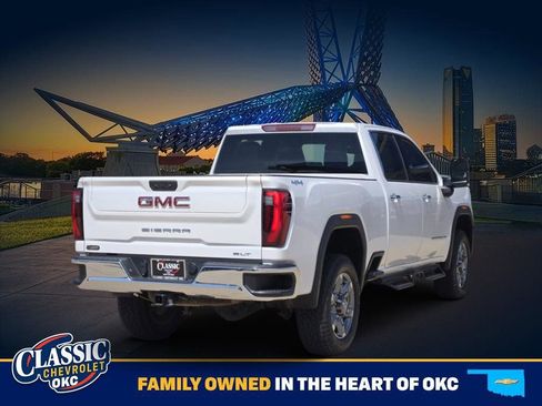 Used 2025 GMC Sierra 2500 SLT w/ SLT Convenience Package AWD/4WD image 7