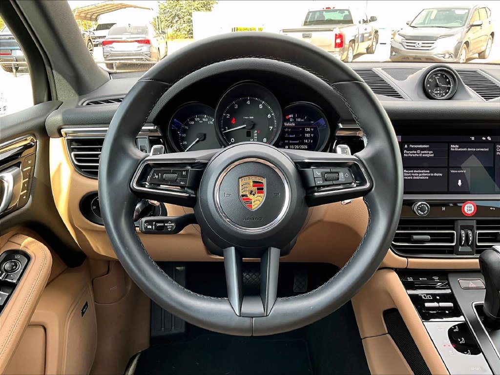 Certified 2026 Porsche Macan AWD/4WD image 15