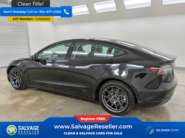 Used 2022 Tesla Model 3 RWD image 3
