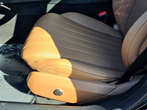 New 2026 Mercedes-Benz E 350 4MATIC Sedan image 18