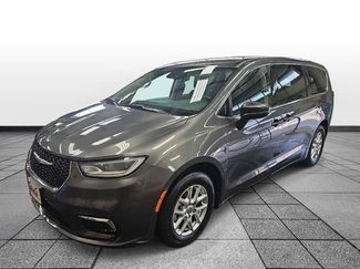 Used 2023 Chrysler Pacifica Touring-L FWD video 1