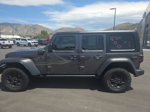 Used 2023 Jeep Wrangler Unlimited AWD/4WD image 4