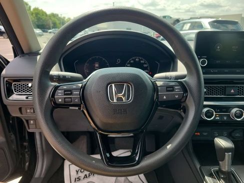 Used 2025 Honda Civic LX image 30
