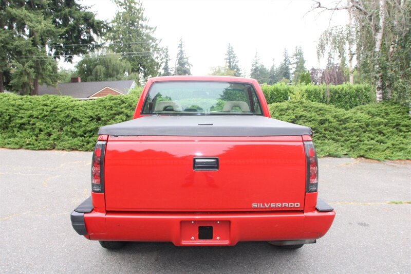 Used 1993 Chevrolet Silverado 1500 2WD Regular Cab image 15