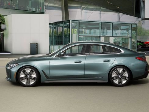 New 2026 BMW i4 eDrive40 w/ Premium Package image 4