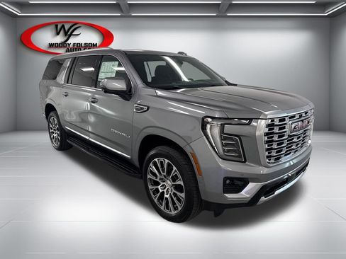 New 2026 GMC Yukon XL Denali w/ LPO, Floor Liner Package RWD image 3