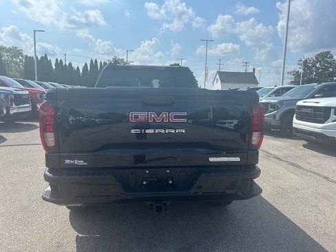 New 2026 GMC Sierra 1500 Elevation image 5