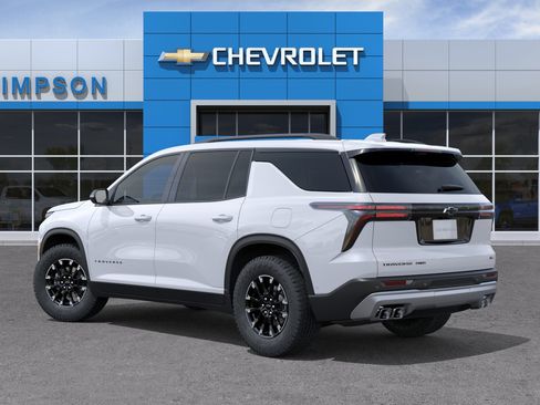 New 2026 Chevrolet Traverse Z71 w/ Enhanced Driving Package AWD/4WD image 32