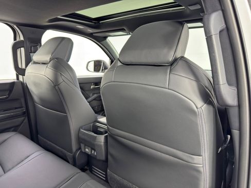 Used 2024 Toyota Tacoma TRD Sport w/ TRD Sport Premium Package image 38