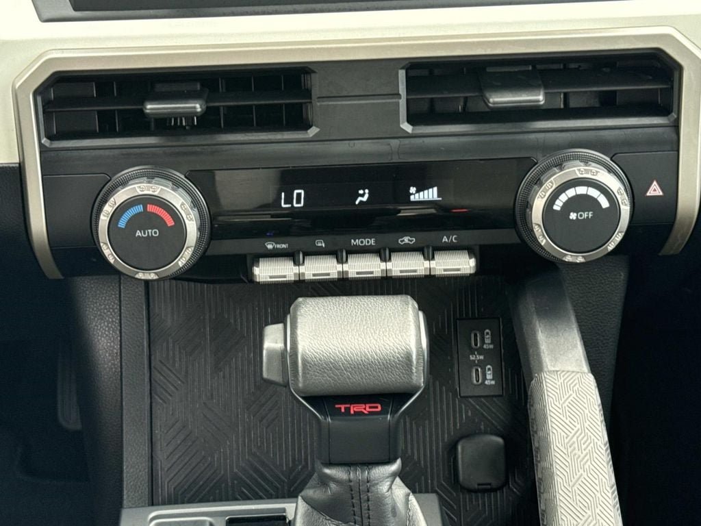 Used 2024 Toyota Tacoma TRD Off-Road AWD/4WD image 16