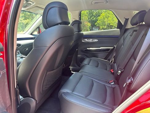 Certified 2026 Genesis GV70 2.5T AWD/4WD image 18