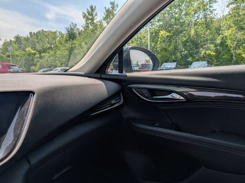 Used 2023 Buick Envision Preferred AWD/4WD image 33
