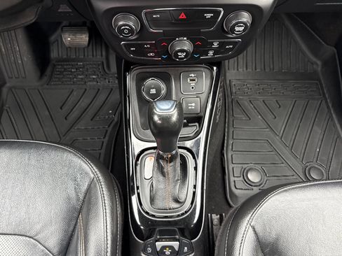 Used 2020 Jeep Compass Limited image 20