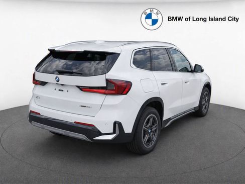 New 2026 BMW X1 xDrive28i w/ Convenience Package AWD/4WD image 7