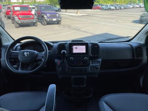 Used 2025 RAM ProMaster 2500 w/ Convenience Group FWD image 12