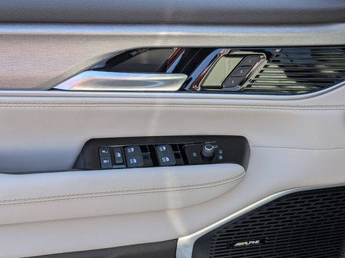New 2026 Jeep Grand Wagoneer 4WD image 13