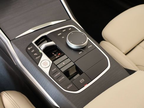 New 2026 BMW 330i Sedan w/ M Sport Package RWD image 8