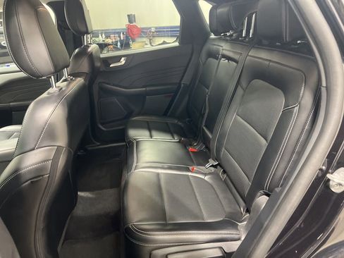 Used 2025 Ford Escape Platinum image 12