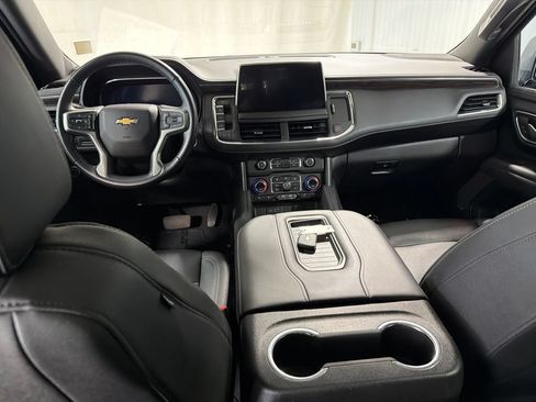 Certified 2022 Chevrolet Tahoe LT w/ Luxury Package AWD/4WD image 3